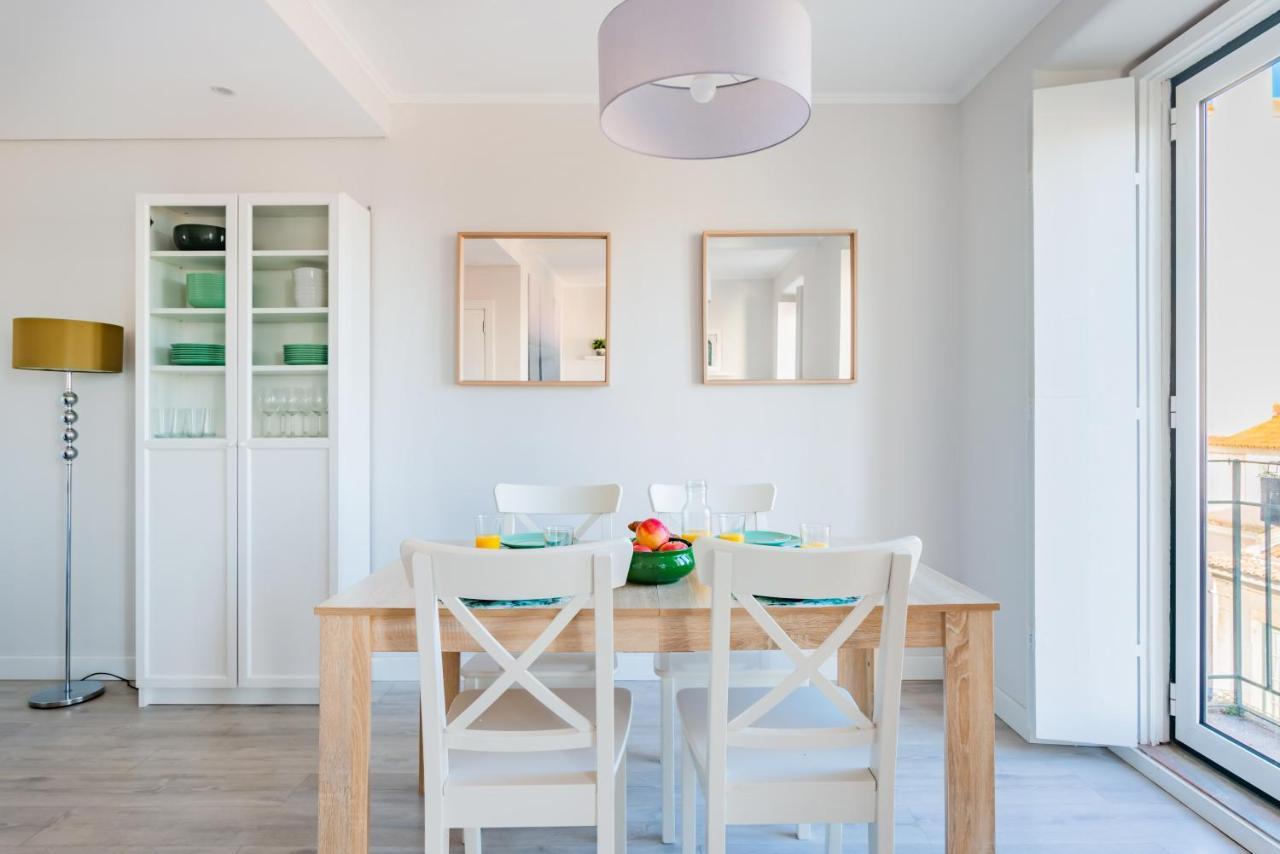 Mbird Lapa River View Duplex ลิสบอน ภายนอก รูปภาพ